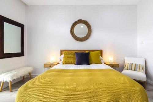 Stylish Studio close to City