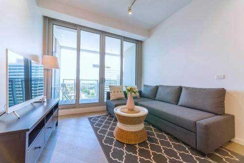 Fawkner Apartment Bay-view 5 - Tap to explore photos