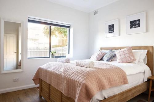 Manly Cosy Retreat - Short walk to beach - Tap to explore photos