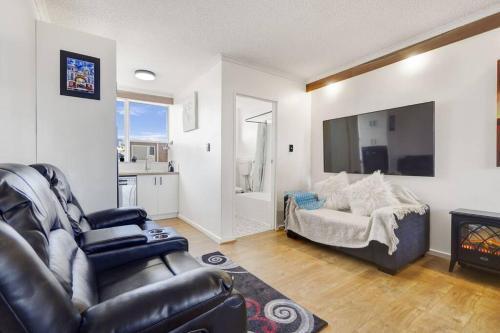 Sweet 1BR Studio In St Kilda - Tap to explore photos