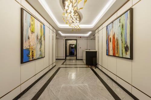 Ramada Encore by Wyndham Istanbul Sisli - Tap to explore photos