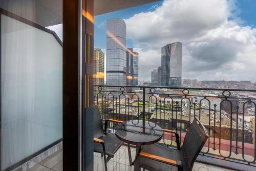 Ramada Encore by Wyndham Istanbul Sisli - Tap to explore photos