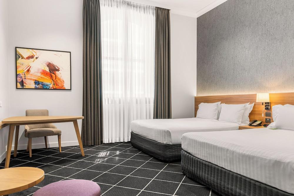 Furama Darling Harbour Room Type - Deluxe Family Room