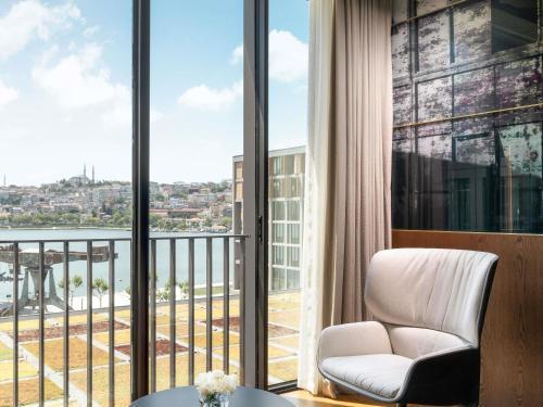 Rixos Tersane Istanbul Room Type - Premium Room Sea View King - Nickelodeon Play Access Rixos Tersane Istanbul Room Type - Premium Room Sea View King - Nickelodeon Play Access