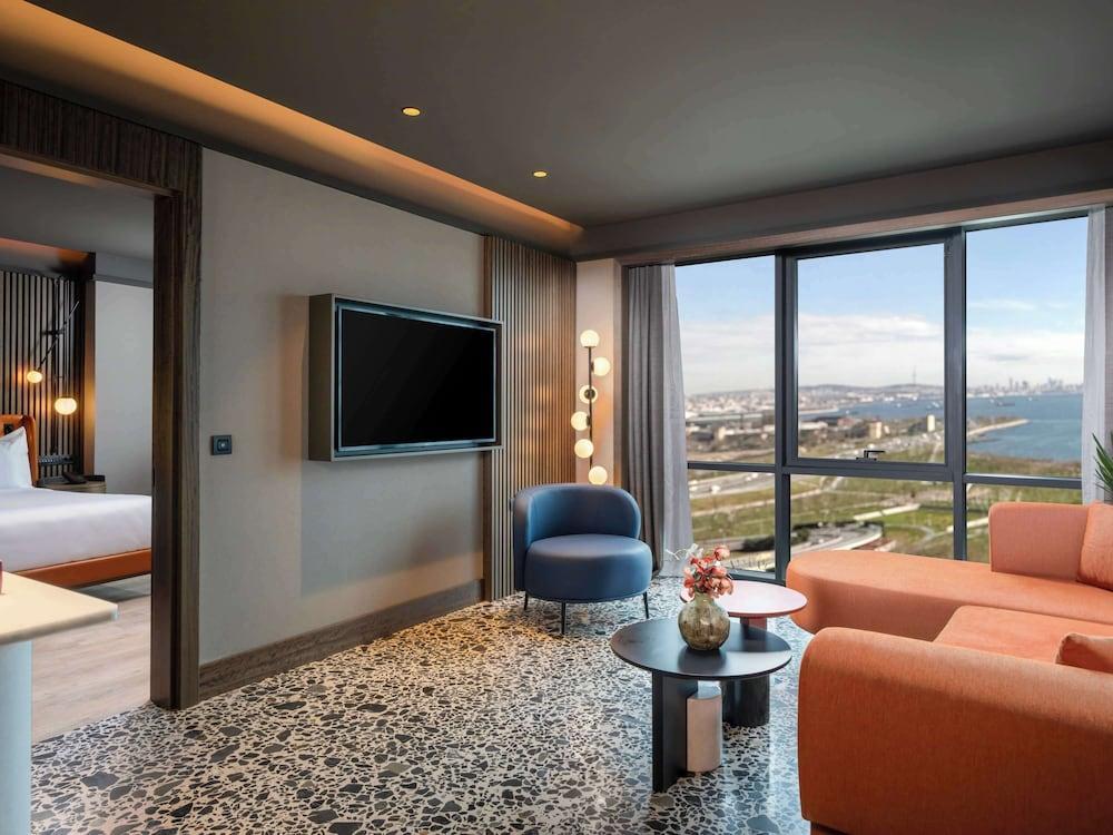 Movenpick Hotel Istanbul Marmara Sea - Tap to explore photos