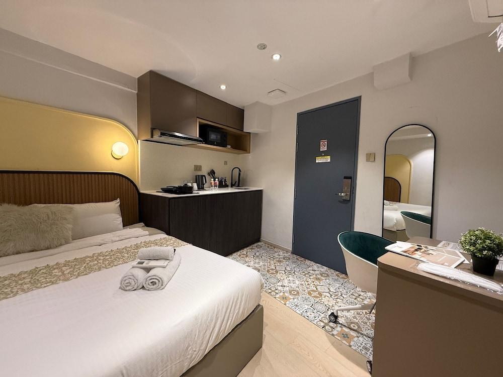 ISA Hotel Amber Road Room Type - Standard Studio, 1 King Bed