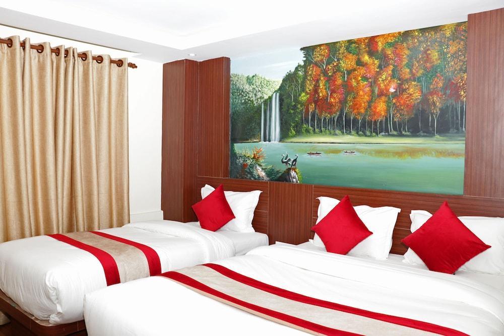 Hotel DipJyoti Room Type - Deluxe Double or Twin Room Hotel DipJyoti Room Type - Deluxe Double or Twin Room