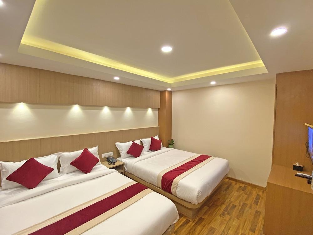 Hotel Nilakantha Room Type - Deluxe Quad Room