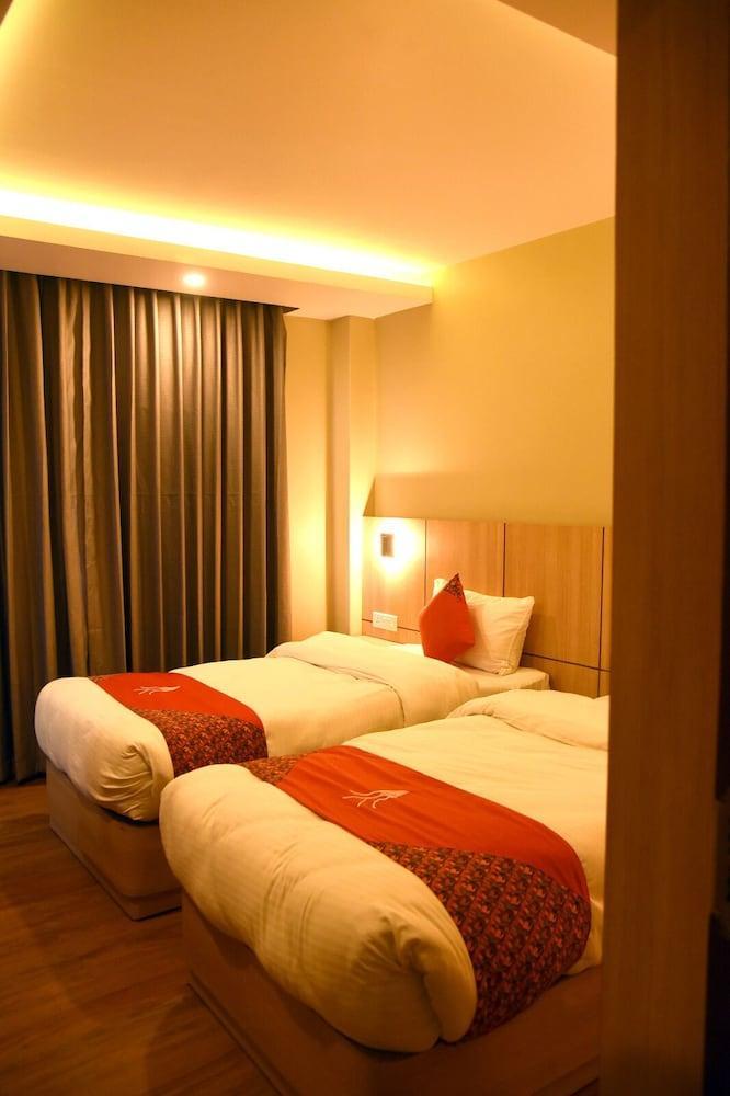 Hotel Aerocity Room Type - Deluxe Twin Room, City View