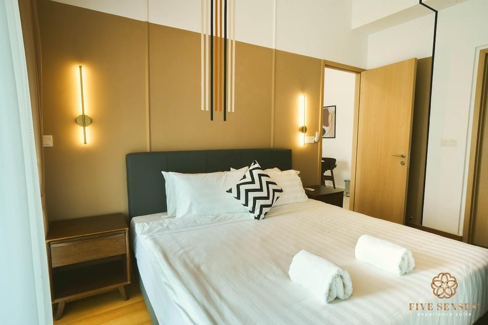 The Colony & The Luxe, Kuala Lumpur by Canopy Lives Room Type - Deluxe Suite