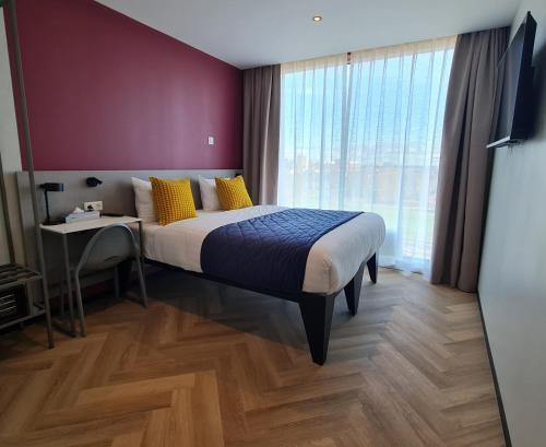 Hotel Fogo Amsterdam - Tap to explore photos