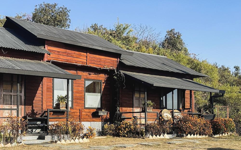 Prakriti Resort and Organic Farm Room Type - Deluxe Double Room, Mountain View, Garden Area