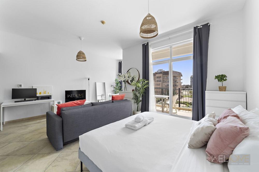 WelHome - Stylish Studio with Park Views in Regent House 2 - Tap to explore photos