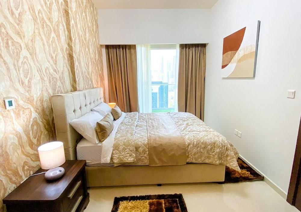 Mh- Fully Furnished 2 Bhk Vera Residence Ref 24021 - Tap to explore photos