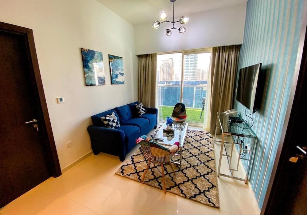 Mh- Fully Furnished 2 Bhk Vera Residence Ref 24021 - Tap to explore photos