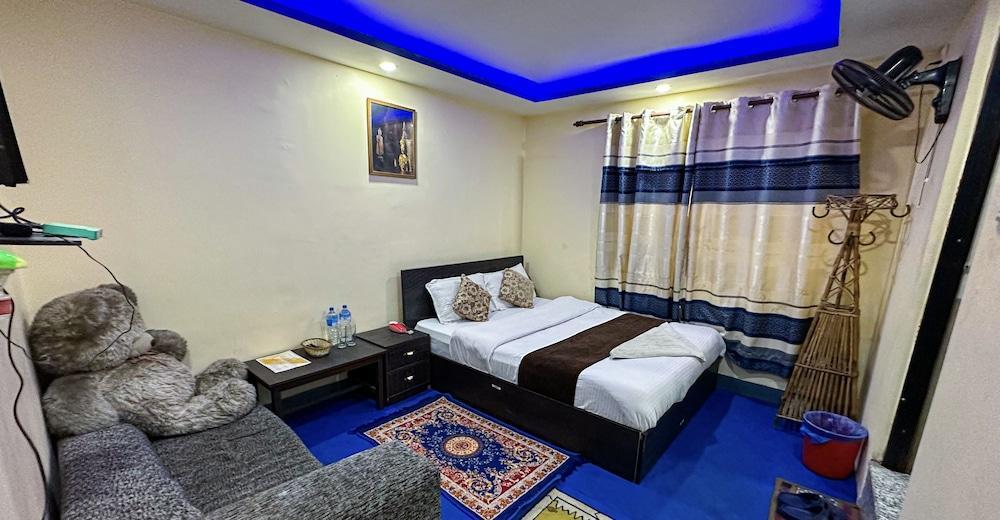 Hotel Yog Darshan Room Type - Deluxe Room, 1 King Bed, Allergy Friendly