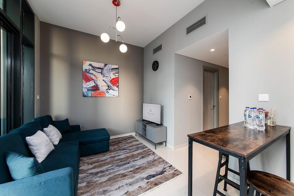 Zada tower 1BR with view on Business Bay - Tap to explore photos