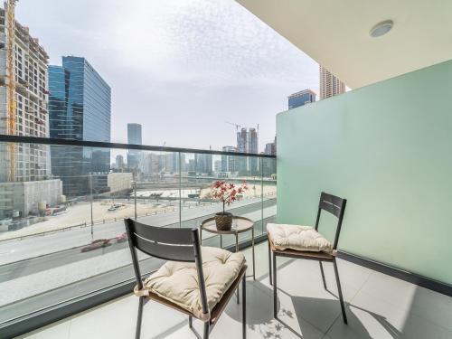 Business Bay's Coziest Hideaway With Balcony