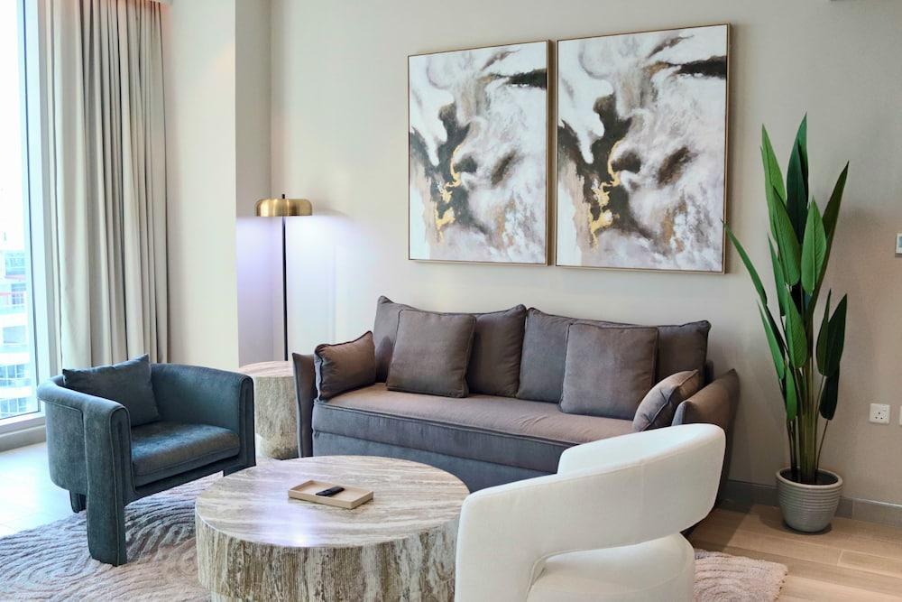 Condor Marina Star- Casa Royale VH Room Type - Premium Apartment