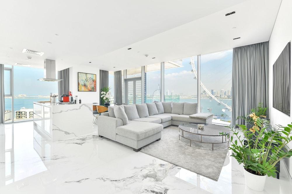 Luxurious 3BR w maidroom in BLUEWATERS