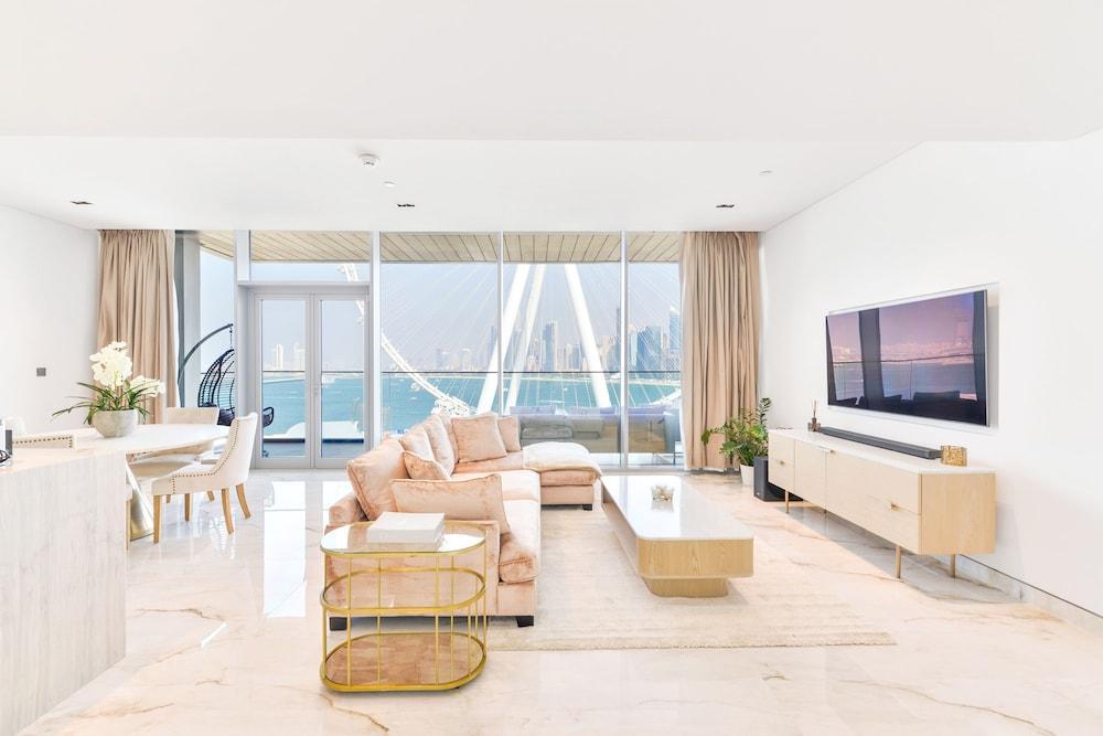 Contemporary 2 BR in Bluewaters Island Room Type - Luxury Apartment, 2 Bedrooms, Balcony, Sea View