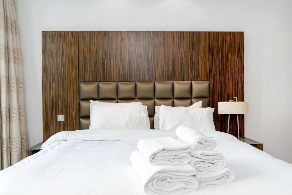 Cozy 2bdr in Jumeirah Lakes Towers
