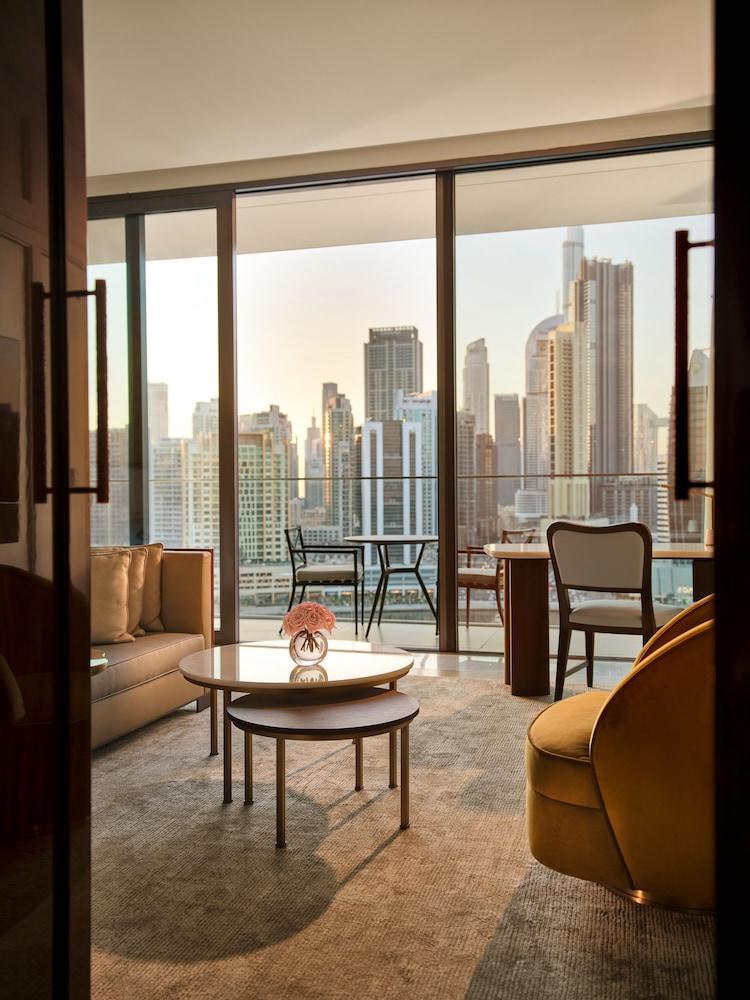 The Lana - Dorchester Collection Room Type - Room (Marina Sky)