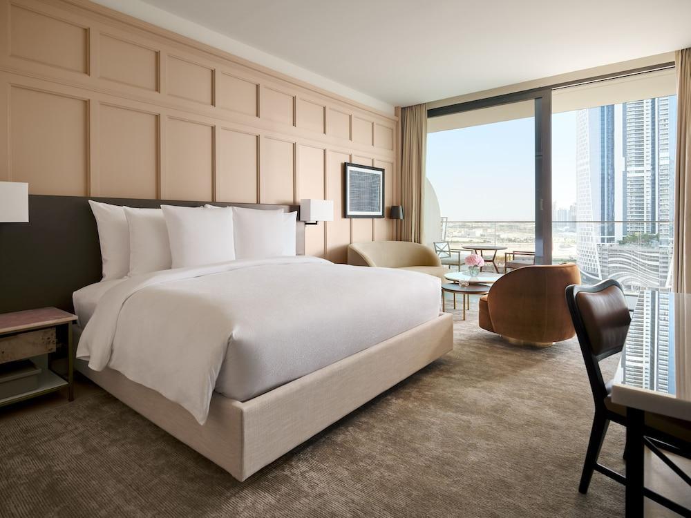 The Lana - Dorchester Collection Room Type - Room (Sunrise Sky)
