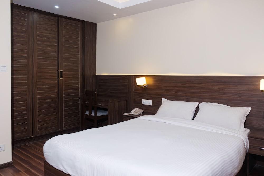 Forbes Hotel and Apartment Room Type - Deluxe Apartment