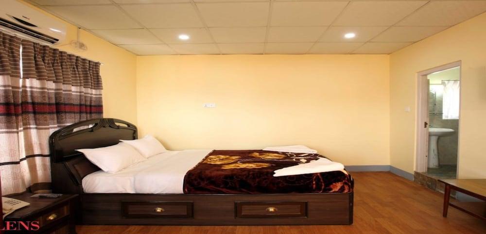 MeroStay 174 Hotel Muse - Tap to explore photos