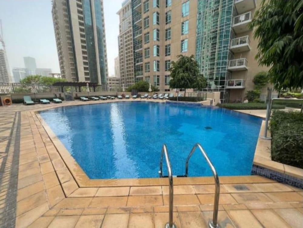 HomesGetaway-The Residences 3BR Downtown - Tap to explore photos