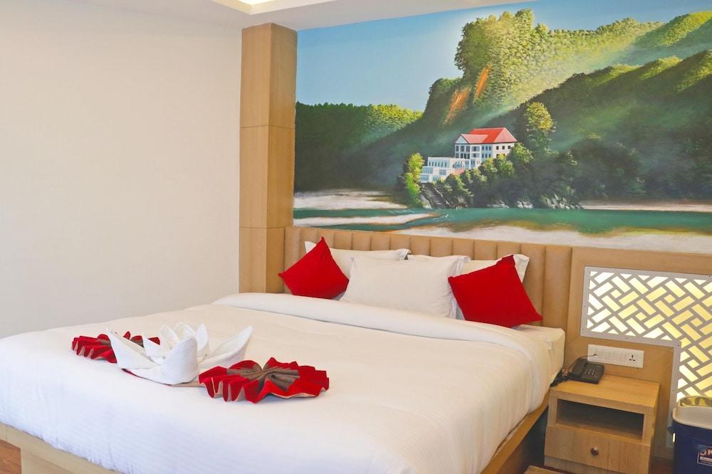 Hotel Malati Room Type - Deluxe Suite