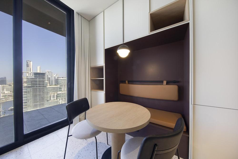 Modest Studio in Upside Living Business Travel Ready - Tap to explore photos