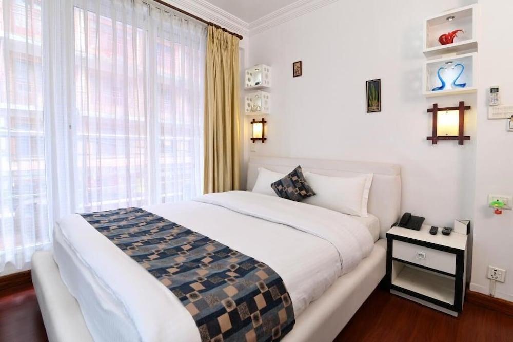 Hotel M Square Room Type - Deluxe Double Room