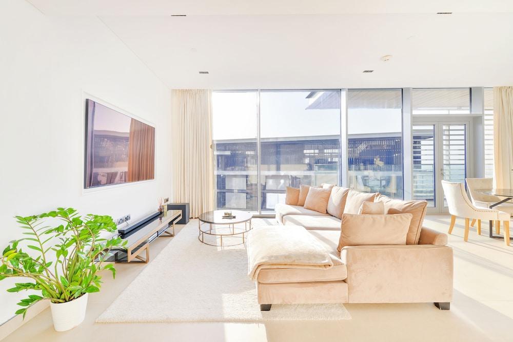 Luxury 2BR - Awesome Views - Ain Dubai Room Type - Premier Apartment, 2 Bedrooms, Balcony, Sea View Luxury 2BR - Awesome Views - Ain Dubai Room Type - Premier Apartment, 2 Bedrooms, Balcony, Sea View