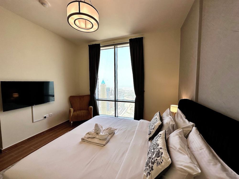 Lux BnB I Amna Tower I Sky Line Views