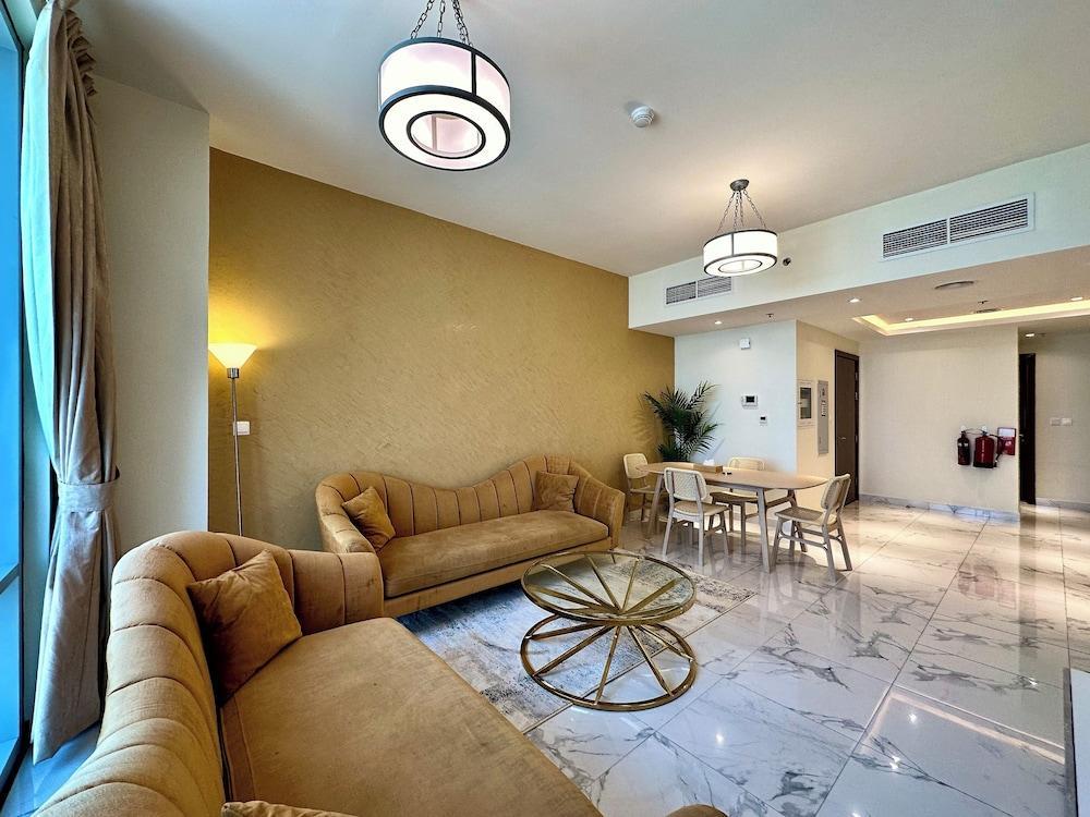 Lux BnB I Amna Tower I Sky Line Views - Tap to explore photos