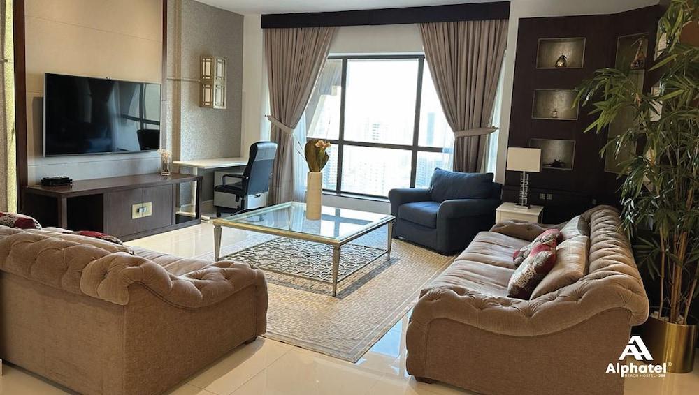 Alphatel Beach Hostel JBR