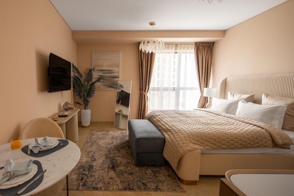 Happy ACADEMIA JBR Room Type - Suite, Sea View