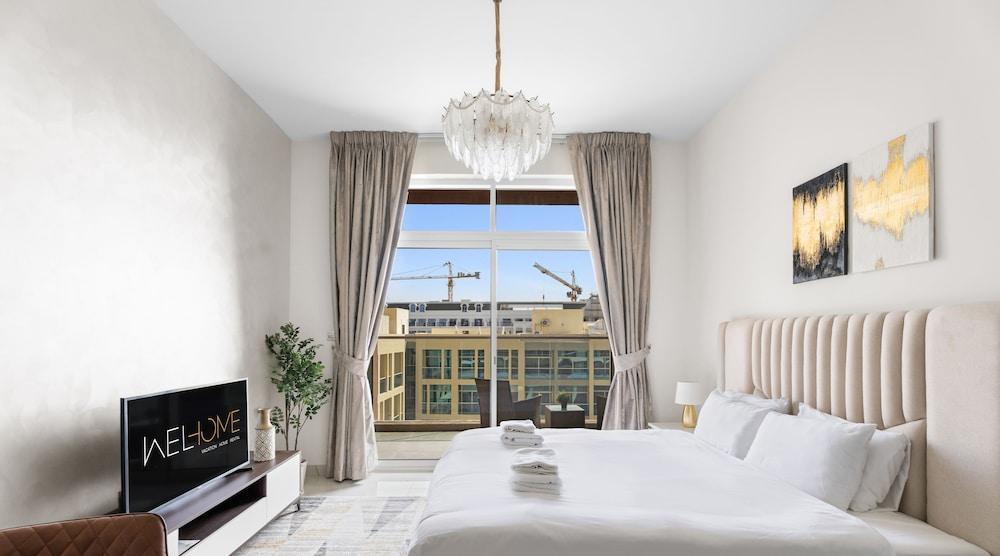 WelHome - Cozy Studio Apt. with Private Balcony in Arjan - Tap to explore photos