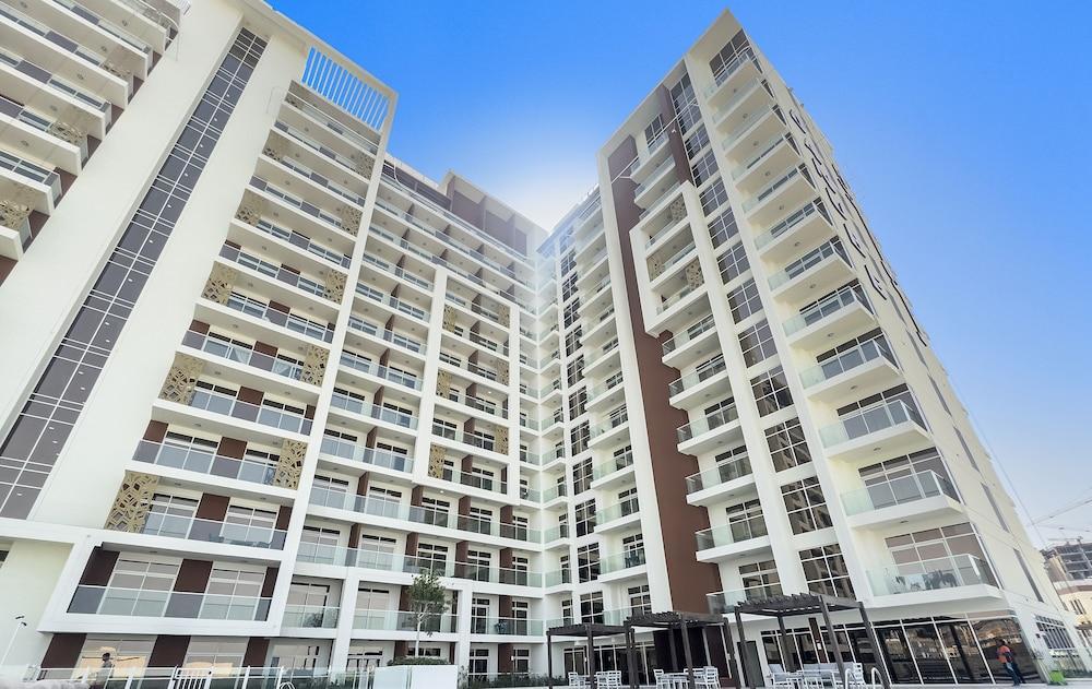 WelHome - Cozy Studio Apt. with Private Balcony in Arjan - Tap to explore photos