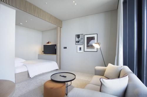 Modern Executive Studio Burj View Upside Living - Tap to explore photos