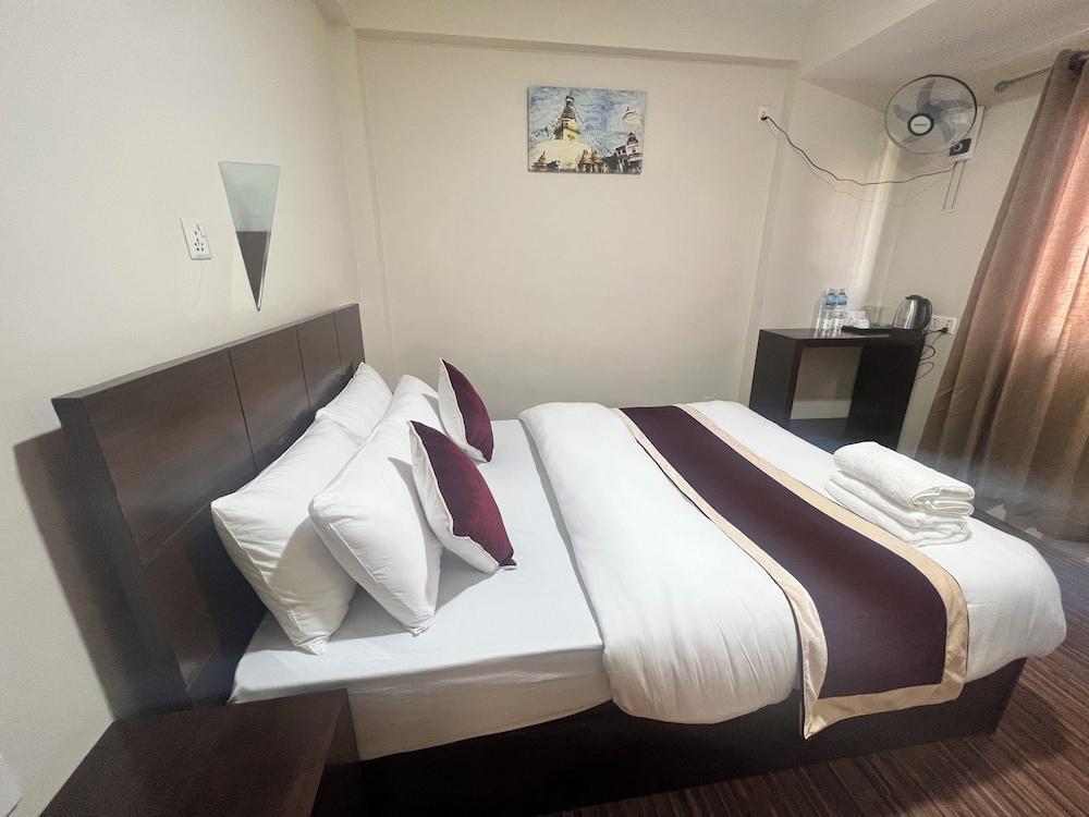 Hotel Down to Earth Room Type - Standard Double Room