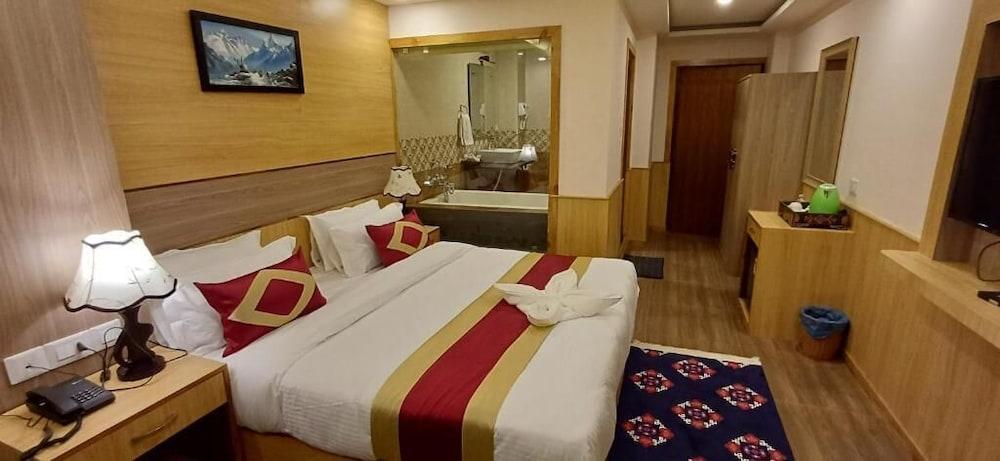 Hotel Yakroo Manang Room Type - Superior Room