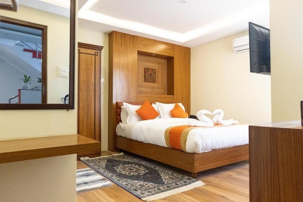 Hotel Yakroo Manang Room Type - Deluxe Room