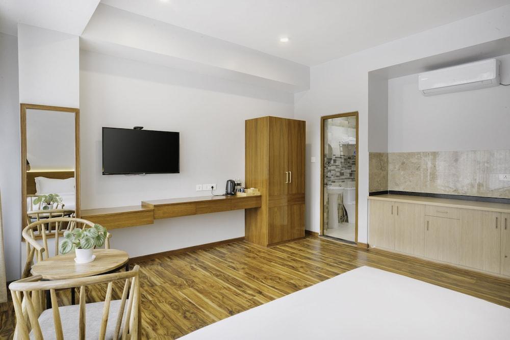 undefined Room Type - Deluxe Double Room