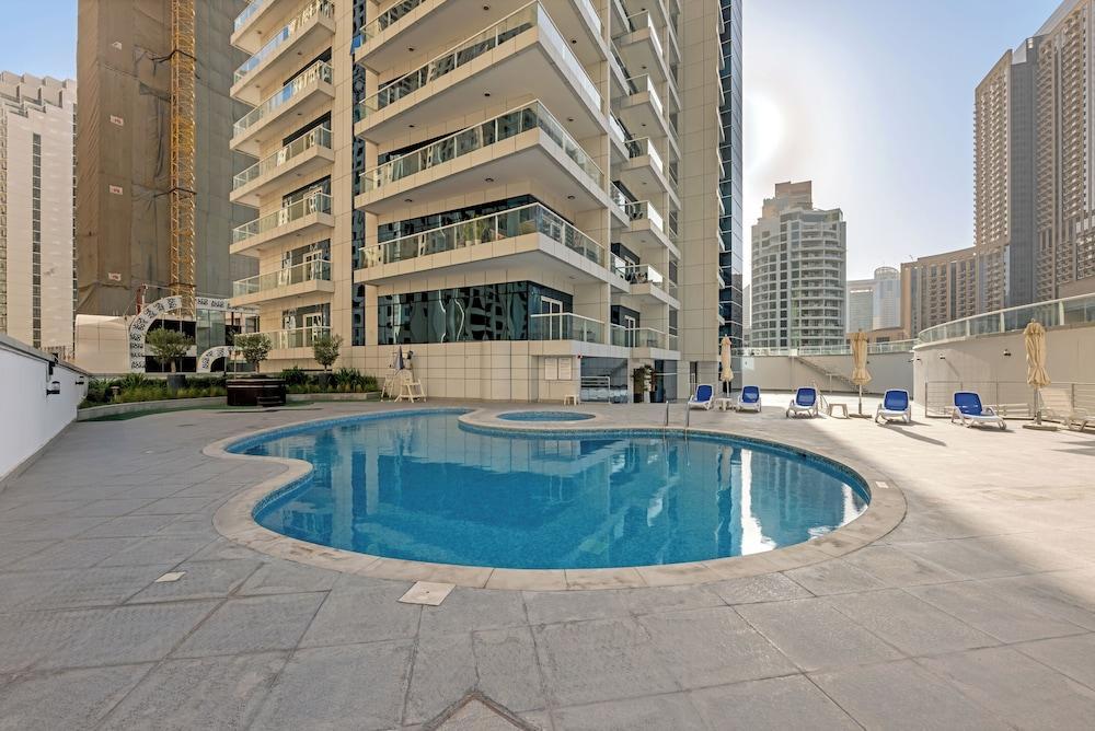 Waves - Charming Apt With Balcony, Minutes From The Beach - Tap to explore photos