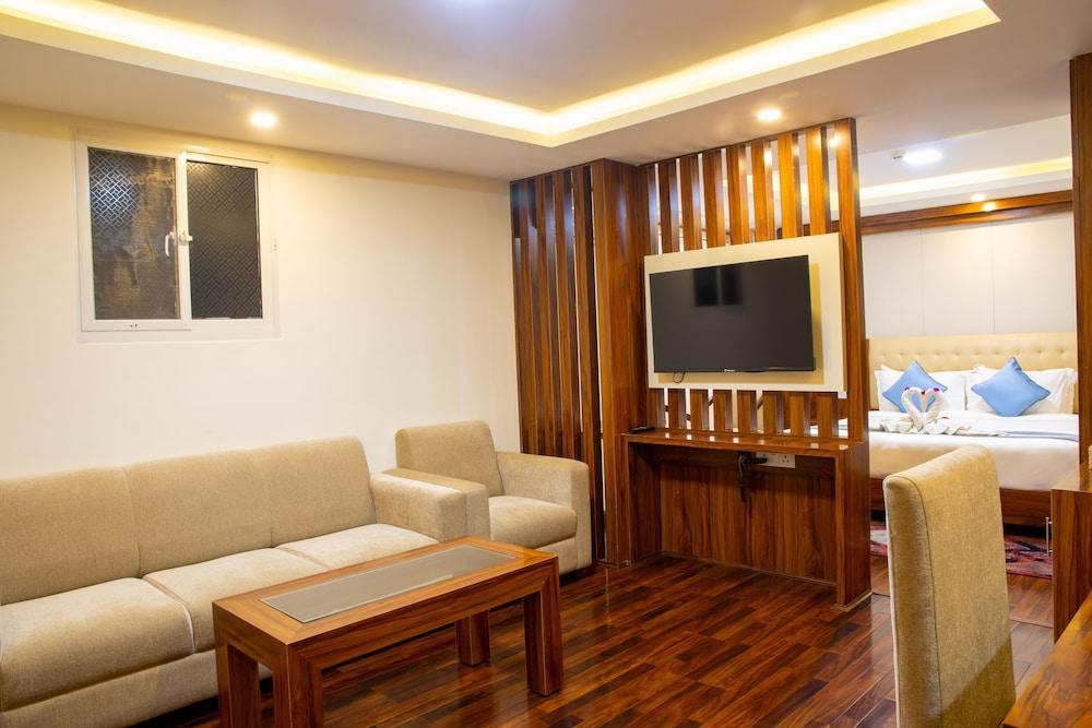 HOTEL DREAMS CONNECT Room Type - Executive Suite