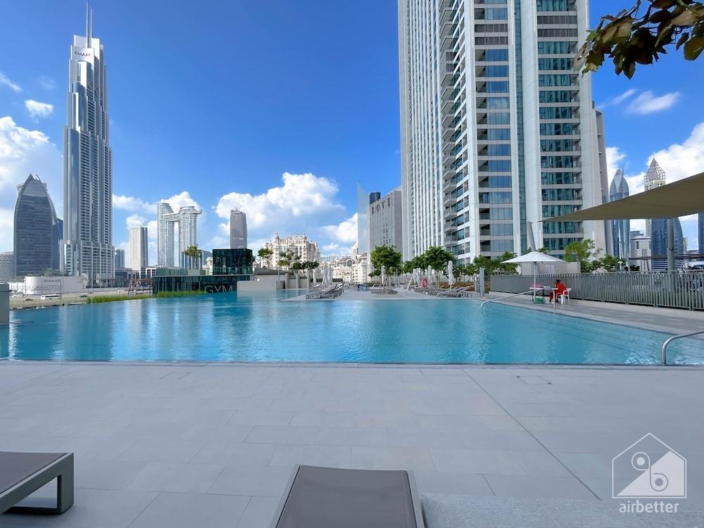 Luxury 2B in Downtown Views Balcony and Burj View - Tap to explore photos