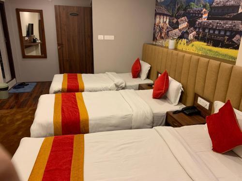 Redstone Regency Hotel - Tap to explore photos